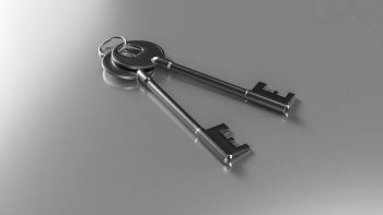 Set of two keys Image by Arek Socha from Pixabay